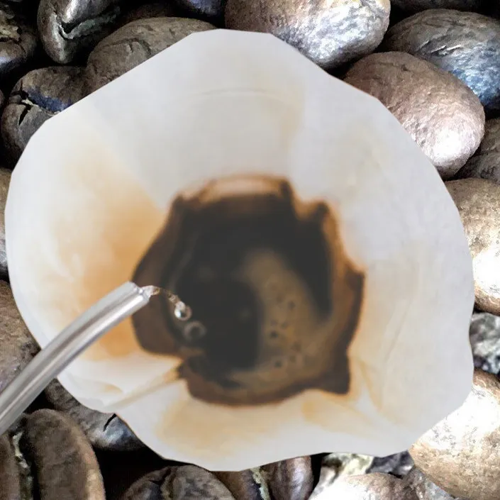 Parzenie kawy w sposób przelewowy